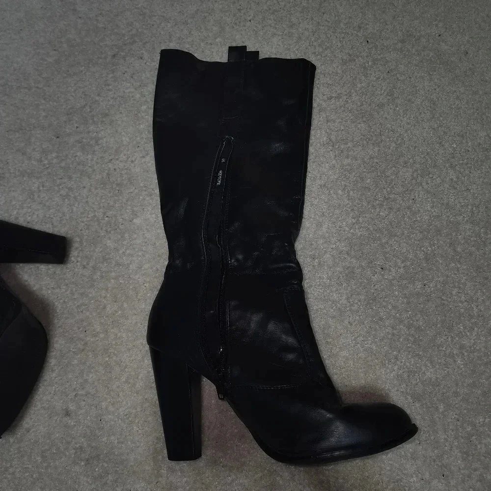 Black heeled leather boots size 8.5 - Picture 3 of 6